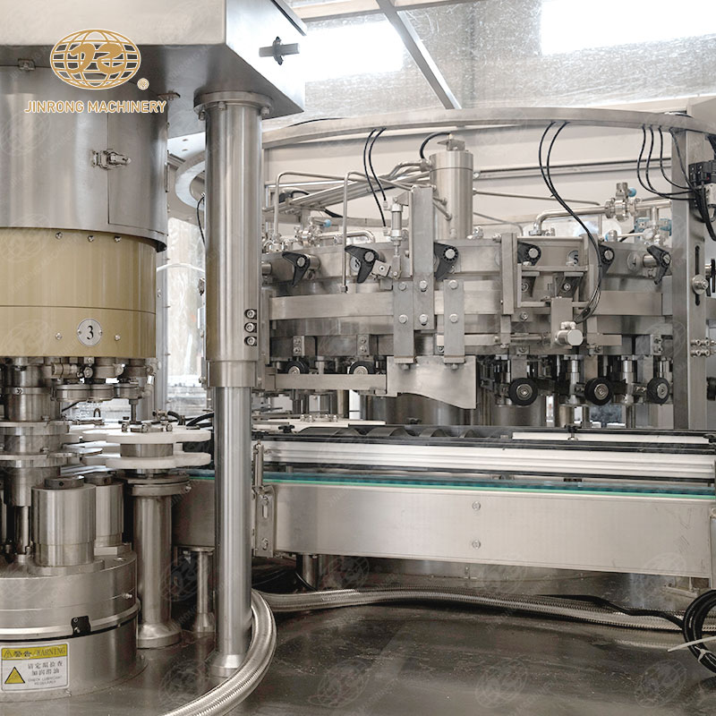 啤酒易拉罐灌裝生產(chǎn)線-5